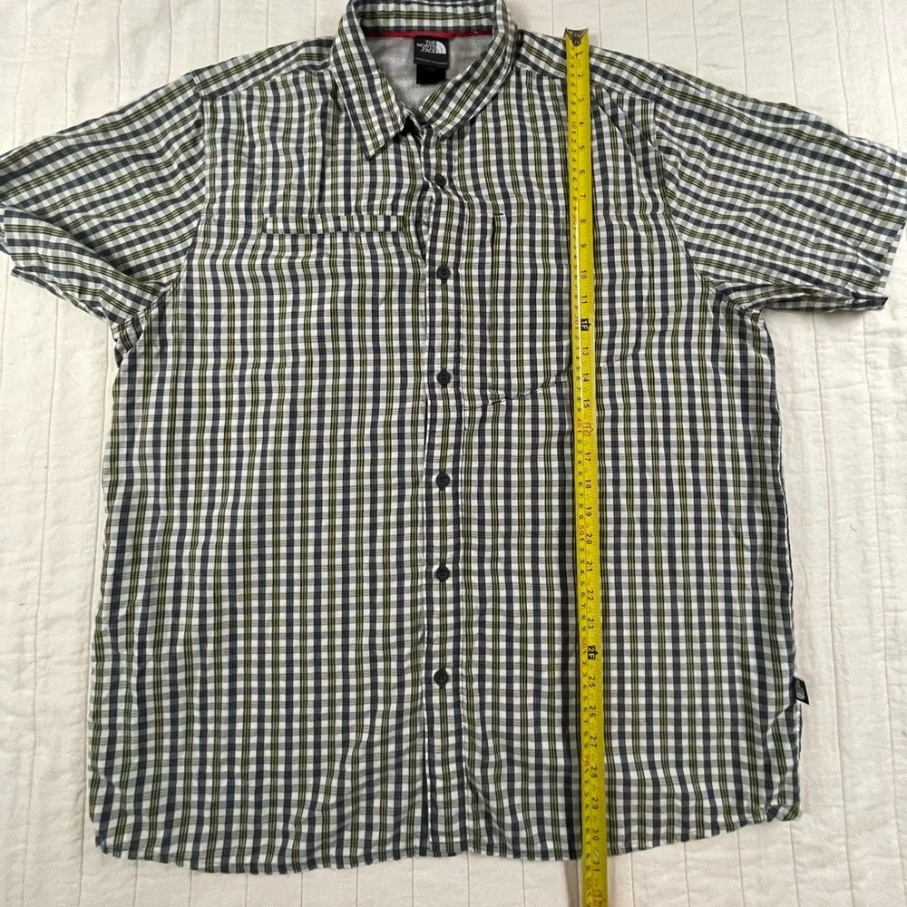 The North Face Checkered Button-Down Performance Shirt XL